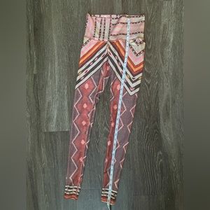 Niyama sol Yoga pants size xsmall tag has been removed